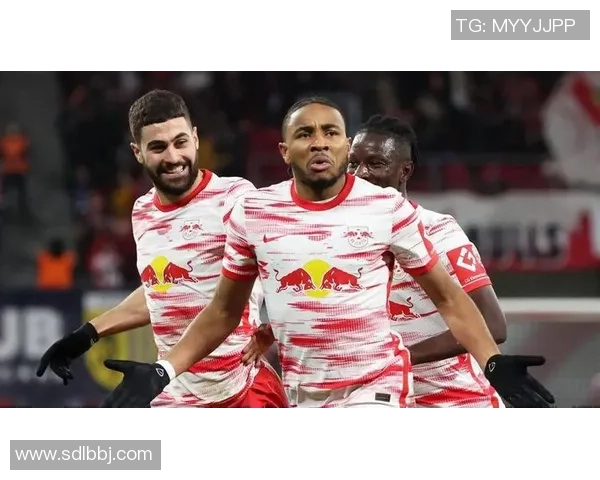 4月1日拜仁对决劲敌期待精彩比赛展现足球魅力与团队精神