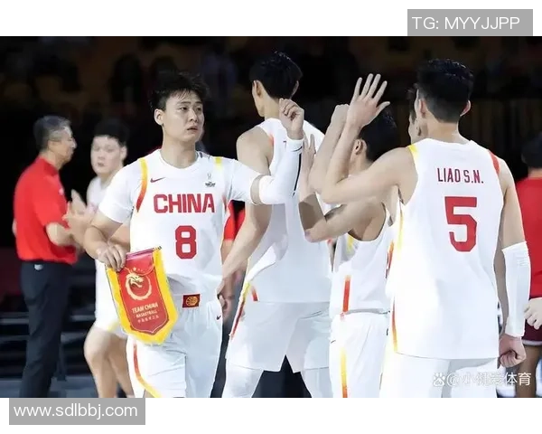 亚洲男篮激战中国队迎战新西兰队力争胜利展现实力与团队精神