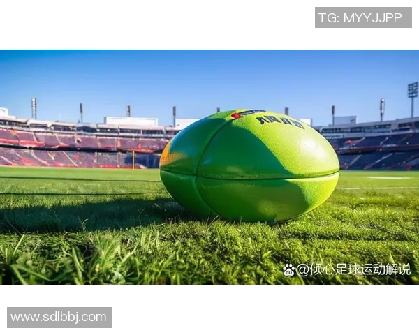 冠忠南区迎战凯景强强对决期待精彩瞬间展现足球魅力与团队精神